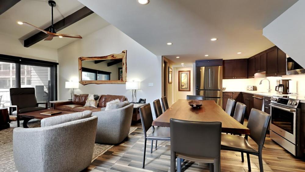 Deluxe Apartment interior